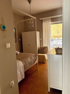 1 bedroom, iron/ironing board, WiFi, bed sheets - DreamStay park view Apt near city center with dedicated office space (Athens)