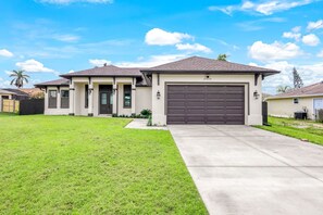 Exterior - Brand New Vacation Home (Fort Myers)