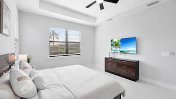 3 bedrooms, iron/ironing board, WiFi, bed sheets