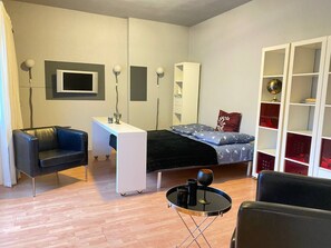 1 chambre, fer et planche Ă repasser, Wi-Fi, draps fournis