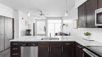 Fridge, microwave, oven, stovetop