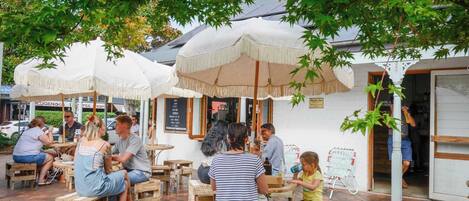 Restauration en plein air