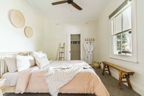 3 bedrooms, iron/ironing board, travel cot, WiFi