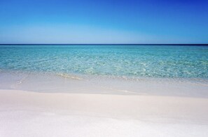 Beach - Family friendly cottage--steps from Florida's Emerald Beach and Seaside (Santa Rosa Beach)