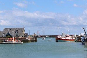 Marina - Bed and breakfast 400 m from the port of Saint Vaast la Hougue (Saint-Vaast-la-Hougue)