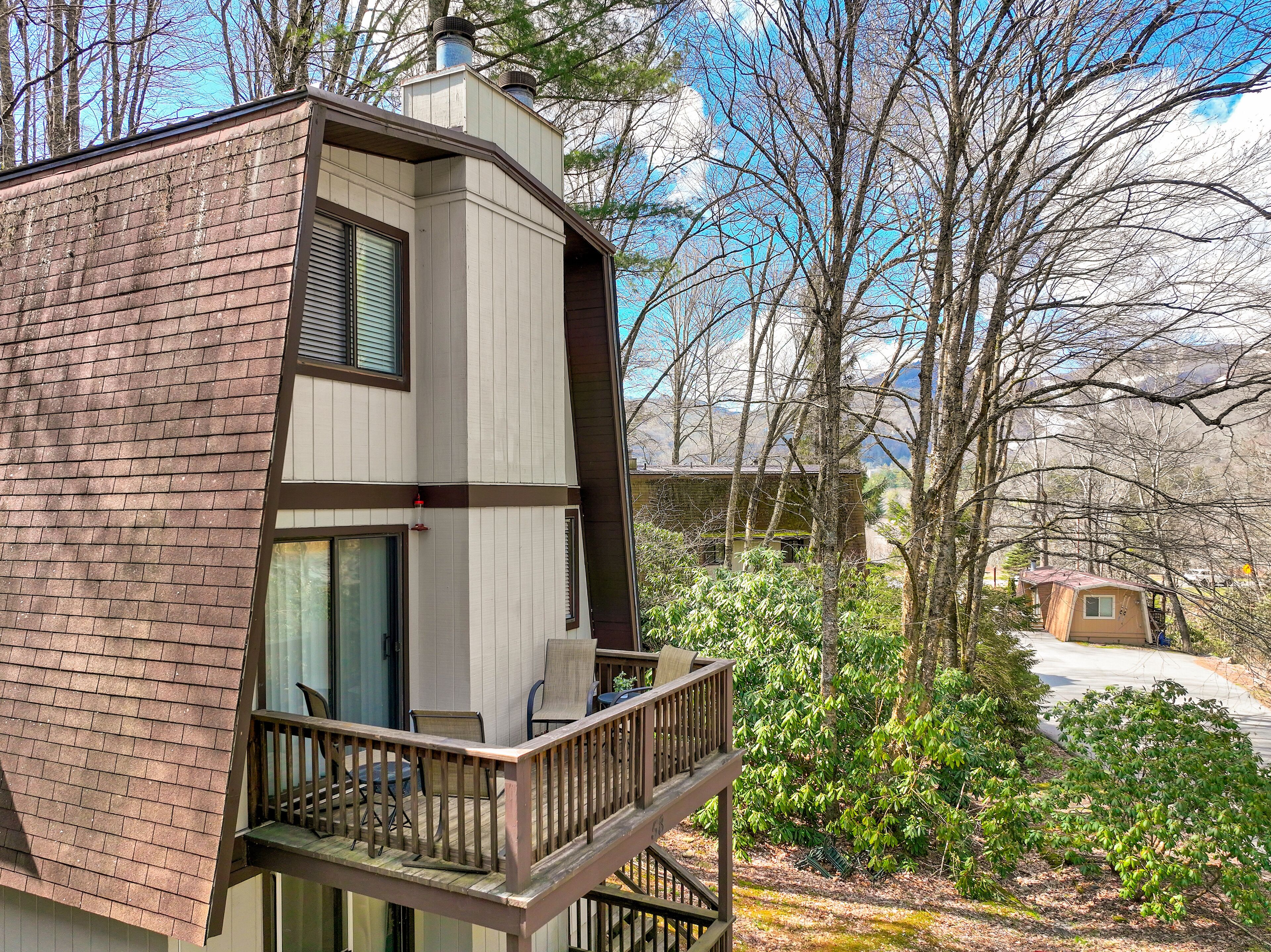 Cozy & modernized Banner Elk, NC mtn condo
