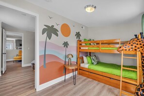 2 habitaciones, tabla de planchar con plancha, wifi y ropa de cama 