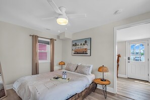 2 habitaciones, tabla de planchar con plancha, wifi y ropa de cama 