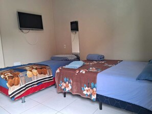 Desk, laptop workspace, iron/ironing board, free WiFi - EDWARD SUITE (Manaus)