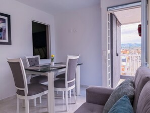 Dining - ¡A Solo 3 Minutos del Centro de la Ciudad! Ideal Para Familias, Etc (Cartago)
