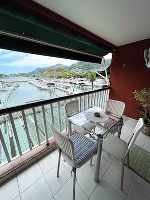 Family Studio, 1 Double Bed with Sofa bed, Ensuite, Bay View | Lanai