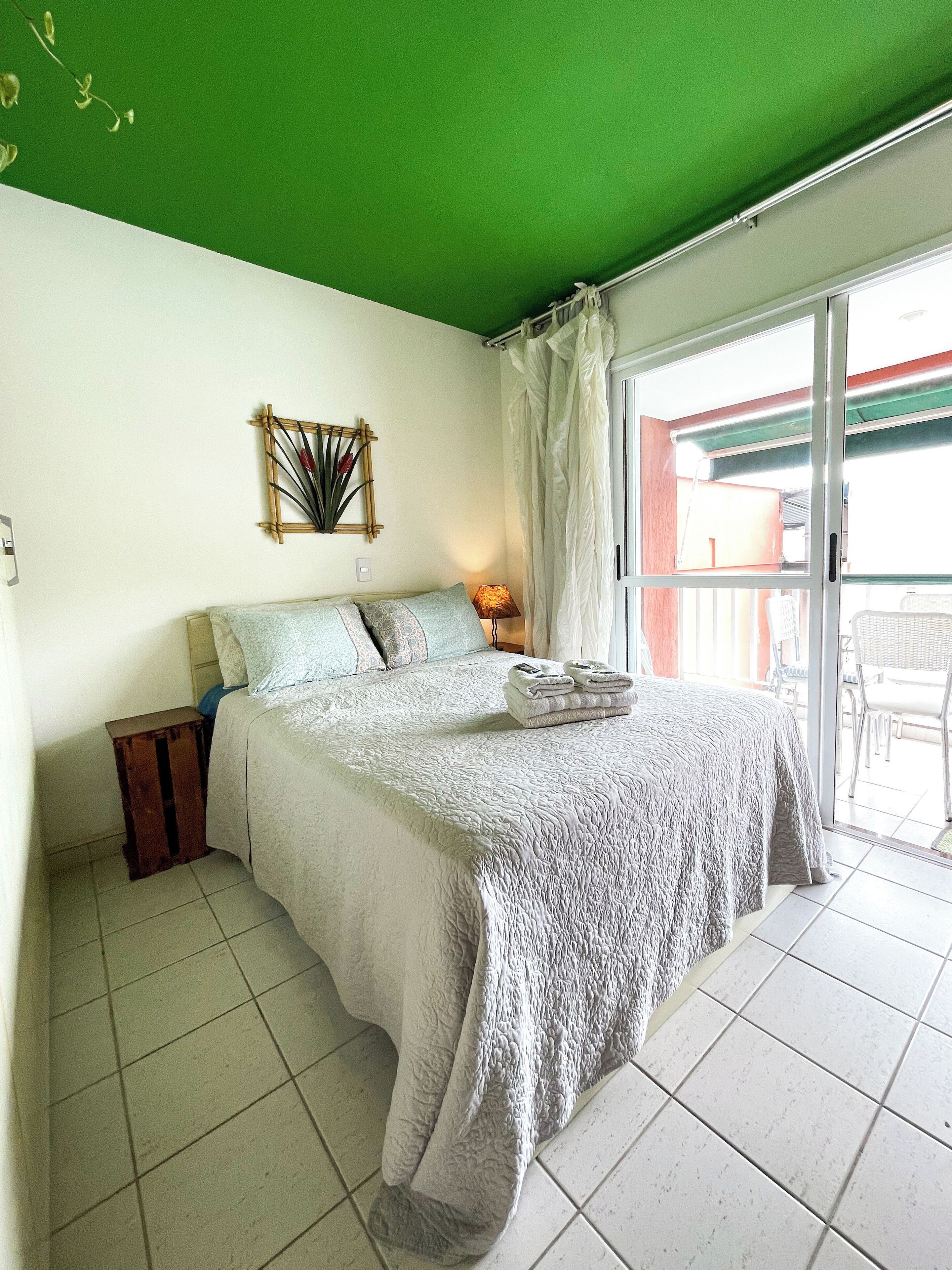 Family Studio, 1 Double Bed with Sofa bed, Ensuite, Bay View | Individually decorated, individually furnished, desk, soundproofing