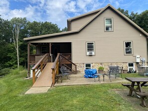 Exterior - Secluded Apartment in the Woods  Near Claytor Lake and  Virginia Tech (Hiwassee)