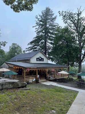 Exterior - Modern cabin with hot tub, 60 acres with elk views, at the top of Winslow Hill (Benezette)