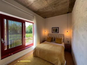 Traditional Double Room, Vineyard View | Individually decorated, individually furnished, desk, laptop workspace