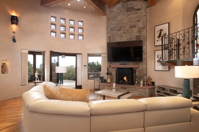 NEW ON VRBO!  El Camino  Stunning home Dale Ball trails Santa Fe Ski Area Forest