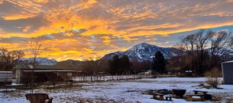 Starlight Studio- Quiet & Peaceful , Beautiful Mt Views!