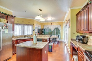 Fridge, microwave, stovetop, dishwasher - Georgia Vacation Rental: 14 Mi to Downtown Augusta (Hephzibah)