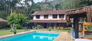 Fachada da propriedade