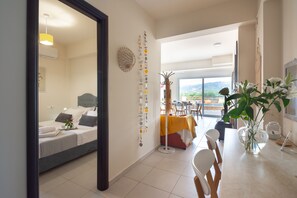 4 Schlafzimmer, Schreibtisch, Bügeleisen/Bügelbrett, WLAN