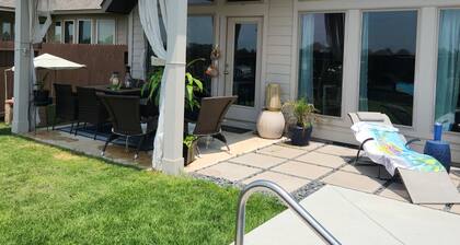 Beautiful Fully equipped, 4 bedroom home 2 bathrooms with pool in Seguin, TX!