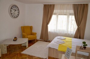 1 bedroom, iron/ironing board, WiFi, bed sheets - Joy City Stay Prefectura 1 (Timișoara)