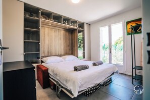 4 chambres, bureau, Wi-Fi gratuit, draps fournis