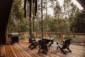 Outdoor dining - Modern Black A-Frame overlooking a Meadow w/ AC! (Shaver Lake)