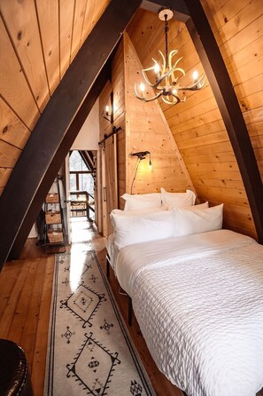 2 室のベッドルーム、アイロン / アイロン台、旅行用ベビーベッド、WiFi (無料)