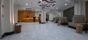 Lobby sitting area - Mount View Hotel (Skardu)