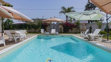 Piscina stagionale all'aperto