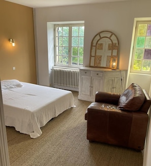 4 bedrooms, travel cot, free WiFi, bed sheets - Gîte à la Campagne (Veyrignac)
