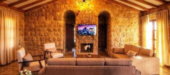 2 bedroom cottage in bayrut