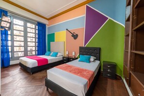 13 chambres, Wi-Fi, draps fournis