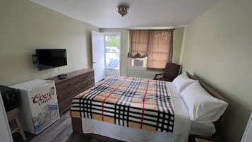 Basic Room | 1 bedroom, free WiFi, bed sheets