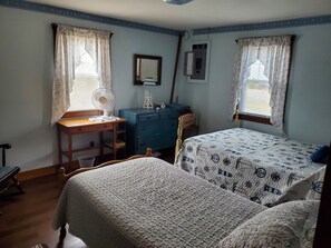 3 chambres, fer et planche à repasser, Wi-Fi gratuit