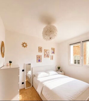 2 bedrooms, iron/ironing board, travel crib, free WiFi