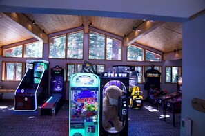 Spielezimmer