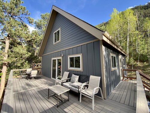 At Catamount trailhead. Secluded. Game Room. Pet Friendly