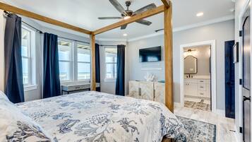 5 bedrooms, desk, iron/ironing board, WiFi