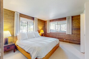 4 camere, accesso a Internet, lenzuola