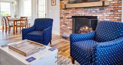 Newly remodeled cottage on a shell street in Siasconset, MA - Nantucket Island