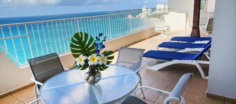 Huge Beach Front Penthouse