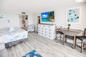 1 غرفة نوم ومكواة/لوح كي وواي فاي وملاءات أسرّة