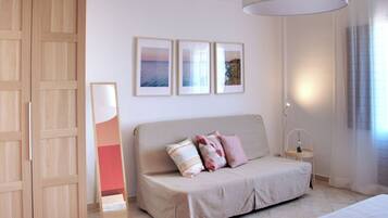 Apartment | Iron/ironing board, free WiFi, bed sheets