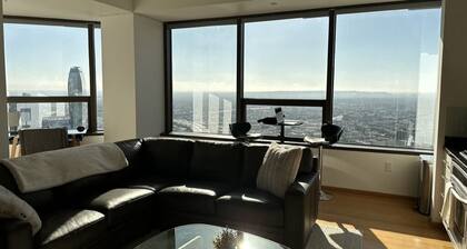 DTLA Skyscraper with Ocean View