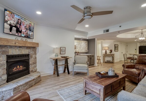 TV, fireplace
