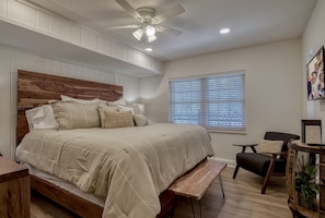 2 habitaciones, tabla de planchar con plancha y wifi gratis 