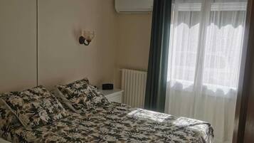 3 chambres, fer et planche Ă repasser, Wi-Fi, draps fournis