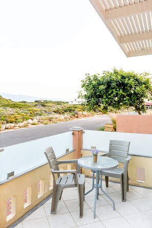 Terrace/patio - Marillia Apartment (Chania)